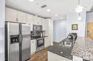 210 N Church St, Charlotte, NC 28202 - Photo 16