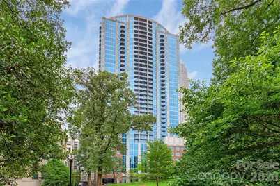 210 N Church Street #2006, Charlotte, NC 28202 - Photo 4