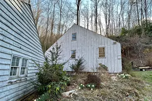204 Rush Creek Rd, Black Mountain, NC 28711 - Photo 12