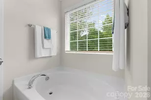 497 Mahogany Dr, Thomasville, NC 27360 - Photo 24