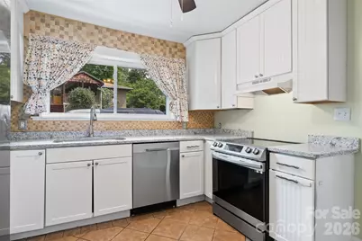 155 Michigan Avenue, Asheville, NC 28806 - Photo 14