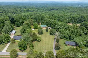 2990 Clarks Chapel Rd, Lenoir, NC 28645 - Photo 2
