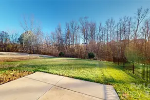 16126 Long Talon Way, Charlotte, NC 28278 - Photo 32