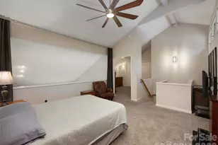 905 Red Oak Dr, Hendersonville, NC 28791 - Photo 32