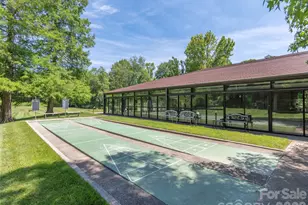 905 Red Oak Dr, Hendersonville, NC 28791 - Photo 42