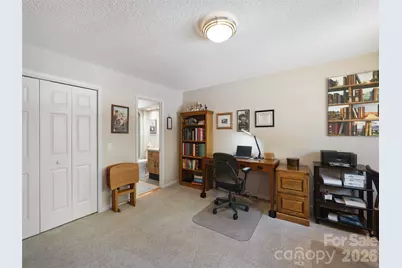 905 Red Oak Drive, Hendersonville, NC 28791 - Photo 26