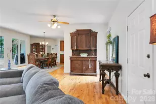 154 Chestnut Ln, Cedar Mountain, NC 28718 - Photo 4