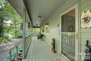 383 Ravenwood Ln, Horse Shoe, NC 28742 - Photo 8