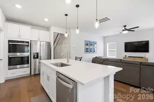 6234 Barcelona Wy, Charlotte, NC 28214 - Photo 6