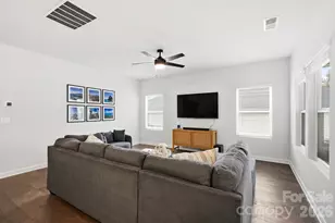 6234 Barcelona Wy, Charlotte, NC 28214 - Photo 10