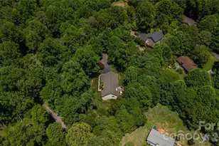 8 Shadowbrook Dr, Weaverville, NC 28787 - Photo 2