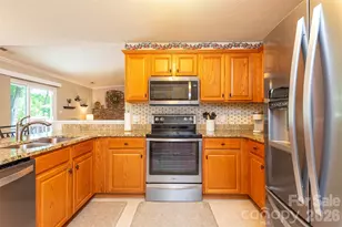 8 Shadowbrook Dr, Weaverville, NC 28787 - Photo 20