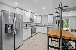 11 Grenadier Ct, Candler, NC 28715 - Photo 6