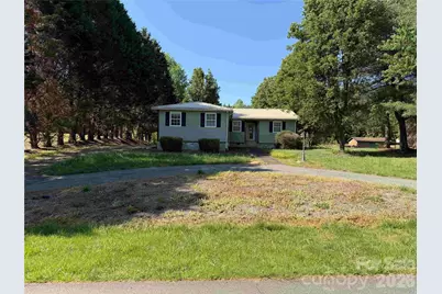 2076 S Fork Drive, Morganton, NC 28655 - Photo 2