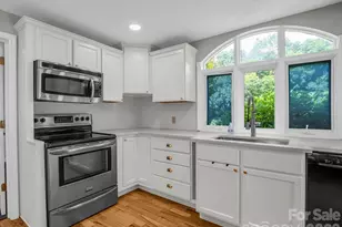 35 Chastain Hill Rd, Mills River, NC 28759 - Photo 10