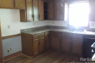 2300 Gleneagles Dr, Monroe, NC 28110 - Photo 6