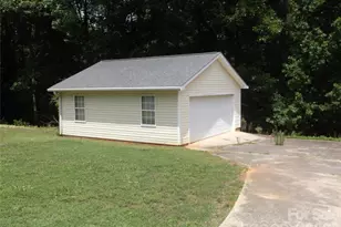 2300 Gleneagles Dr, Monroe, NC 28110 - Photo 2