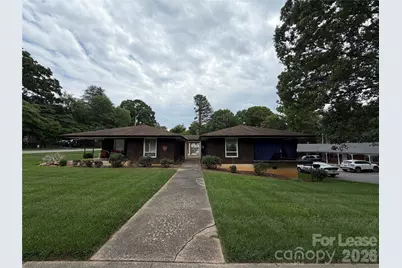 646 E Broad Street, Statesville, NC 28677 - Photo 1