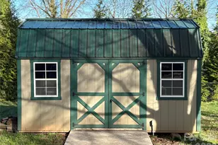 3084 W Main St, Claremont, NC 28610 - Photo 8