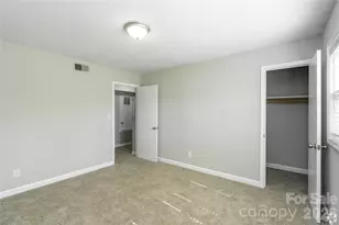 300 E Charlotte Ave, Mount Holly, NC 28120 - Photo 14