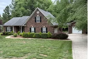 5911 Sugarcane Ct, Mint Hill, NC 28227 - Photo 2