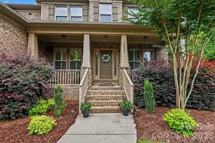 16524 Crosshaven Dr, Charlotte, NC 28278 - Photo 2