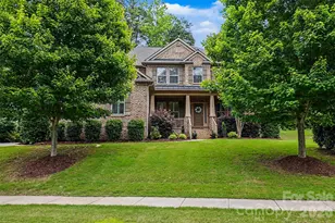 16524 Crosshaven Dr, Charlotte, NC 28278 - Photo 1