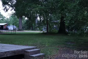 305 E Division Ave, Salisbury, NC 28144 - Photo 10
