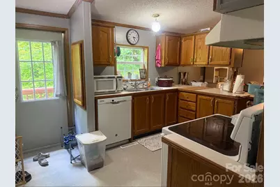 811 Turkey Pen Gap Road, Horse Shoe, NC 28742 - Photo 14