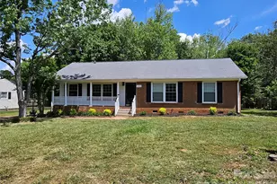 1109 Reid Harkey Rd, Matthews, NC 28105 - Photo 2