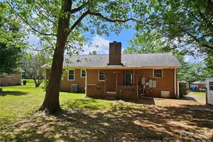 1109 Reid Harkey Rd, Matthews, NC 28105 - Photo 4