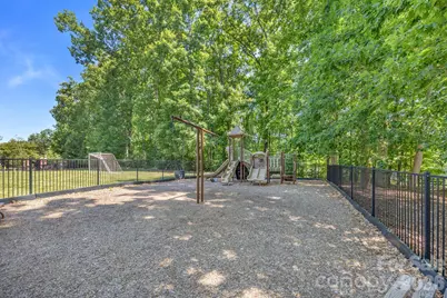 6407 Barcelona Way, Charlotte, NC 28214 - Photo 18