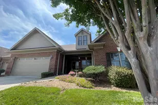 479 26th Ave NE, Hickory, NC 28601 - Photo 1