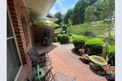 479 26th Avenue NE #B, Hickory, NC 28601 - Photo 8