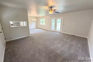 565 Rutledge Dr, Catawba, SC 29704 - Photo 4