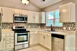 6331 Nature Walk Dr, Charlotte, NC 28212 - Photo 6