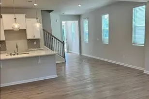 8122 Overmeadow Ln, Charlotte, NC 28269 - Photo 6