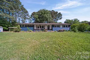 809 Elaine Dr, Albemarle, NC 28001 - Photo 1