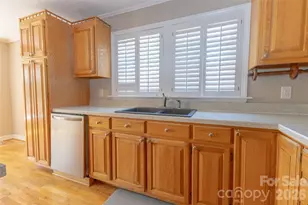 118 Amity Cir, Belmont, NC 28012 - Photo 6