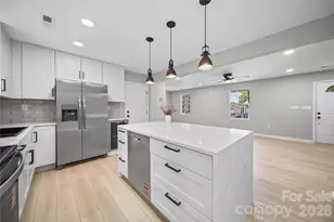 1421 Tyvola Rd, Charlotte, NC 28210 - Photo 6