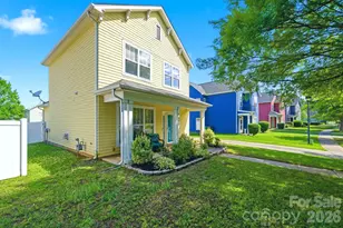 1817 Ethel Guest Ln, Charlotte, NC 28206 - Photo 2