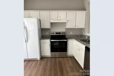 2435 Normancrest Court, Charlotte, NC 28270 - Photo 4