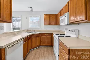 1911 Flushing Ct, Charlotte, NC 28215 - Photo 16