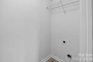 1911 Flushing Ct, Charlotte, NC 28215 - Photo 18