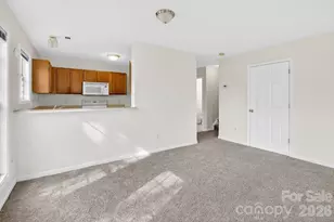 1911 Flushing Ct, Charlotte, NC 28215 - Photo 14