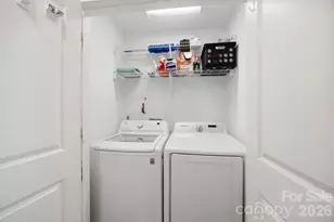1742 Dunkirk Dr, Charlotte, NC 28203 - Photo 30