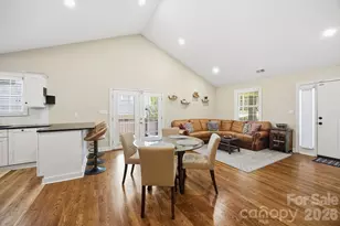 1742 Dunkirk Dr, Charlotte, NC 28203 - Photo 26