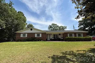172 Parkland Dr, Forest City, NC 28043 - Photo 2