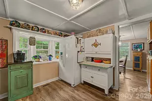 1350 N Skeenah Rd, Franklin, NC 28734 - Photo 8