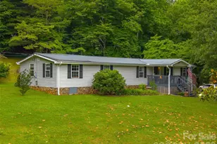 1350 N Skeenah Rd, Franklin, NC 28734 - Photo 2